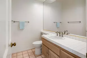 9618 Claiborne Square, La Jolla, CA 92037 - Photo 23