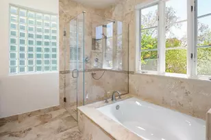 9618 Claiborne Square, La Jolla, CA 92037 - Photo 29