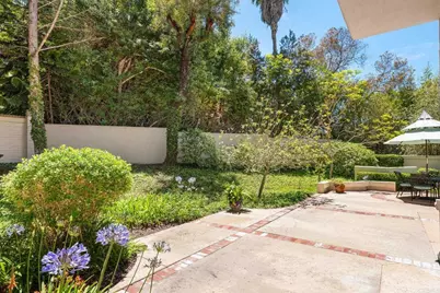 9618 Claiborne Square, La Jolla, CA 92037 - Photo 47