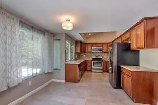1140 Countrywood Ln, Vista, CA 92081 - Photo 13