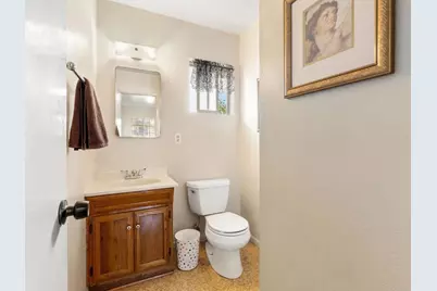 2646 Larchmont Avenue, Santa Ana, CA 92705 - Photo 31