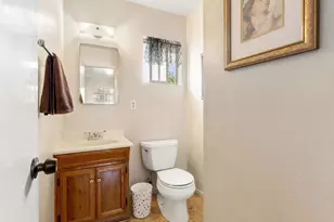 2646 Larchmont Ave, Santa Ana, CA 92705 - Photo 31