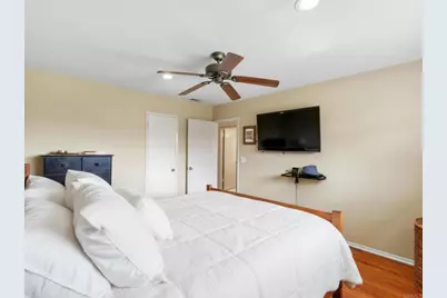 2646 Larchmont Avenue, Santa Ana, CA 92705 - Photo 23