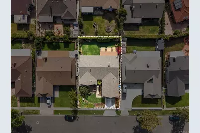2646 Larchmont Avenue, Santa Ana, CA 92705 - Photo 49
