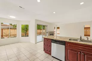 12930 Salmon River Rd, San Diego, CA 92129 - Photo 11