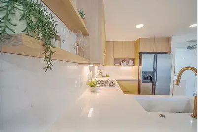 875 G Street #303, San Diego, CA 92101 - Photo 11