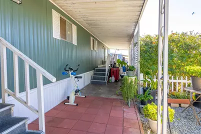 1010 E Bobier Drive, Vista, CA 92084 - Photo 15