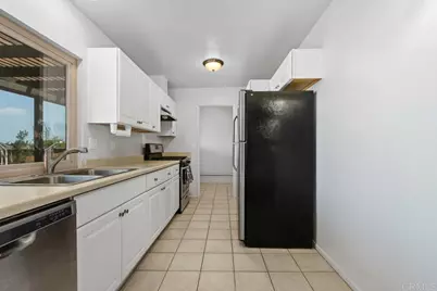 757 Nob Circle, Vista, CA 92084 - Photo 13
