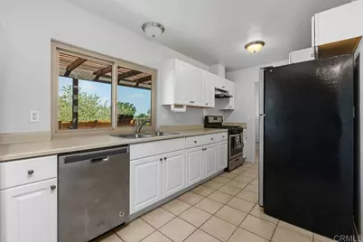 757 Nob Circle, Vista, CA 92084 - Photo 11