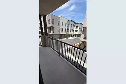 2327 Verano Way, Vista, CA 92081 - Photo 11