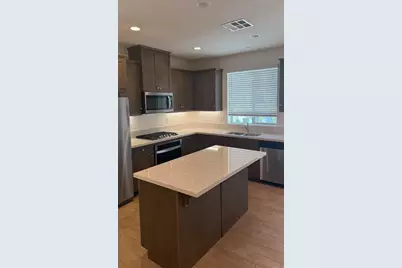 2327 Verano Way, Vista, CA 92081 - Photo 7