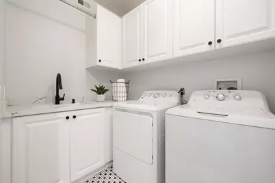 2124 Historic Decatur Rd, San Diego, CA 92106 - Photo 25