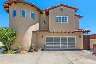 213 Hillcrest Dr, Encinitas, CA 92024 - Photo 3