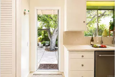 3290 Paloma Street, Pasadena, CA 91107 - Photo 15