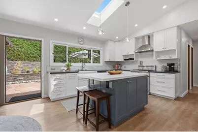 637 Sparta Drive, Encinitas, CA 92024 - Photo 3