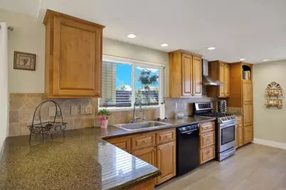 1649 Boulder Creek Road, Oceanside, CA 92056 - Photo 15