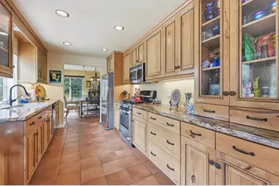 3679 Cameo Dr, Oceanside, CA 92056 - Photo 19