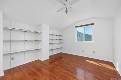 1713 W Country Club Lane, Escondido, CA 92026 - Photo 17