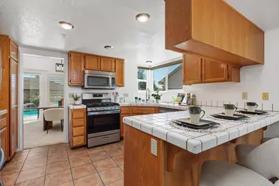 1713 W Country Club Lane, Escondido, CA 92026 - Photo 11