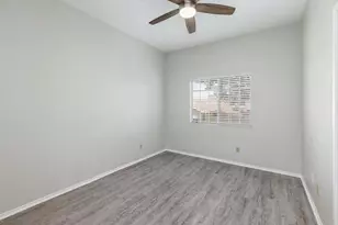 740 Breeze Hill Dr, Vista, CA 92081 - Photo 19