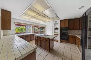 245 Loma Corta Dr, Solana Beach, CA 92075 - Photo 15