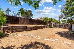 9644 E Hartland Cir, Santee, CA 92071 - Photo 13
