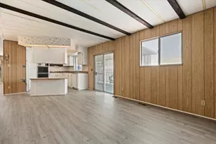 1010 E Bobier Dr, Vista, CA 92084 - Photo 15