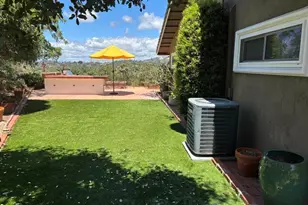 1825 Kent Pl, Vista, CA 92084 - Photo 13
