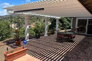 1825 Kent Pl, Vista, CA 92084 - Photo 17
