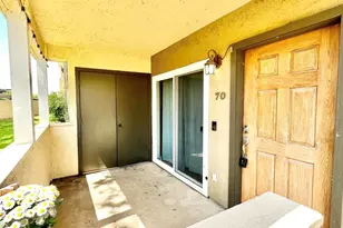 5037 Los Morros Way, Oceanside, CA 92057 - Photo 5