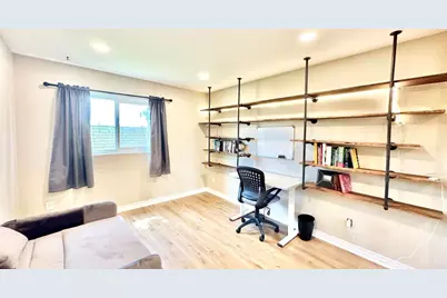5037 Los Morros Way #70, Oceanside, CA 92057 - Photo 15