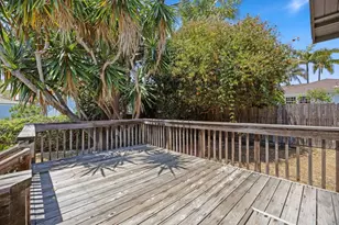 646 Wrelton Dr, La Jolla, CA 92037 - Photo 29