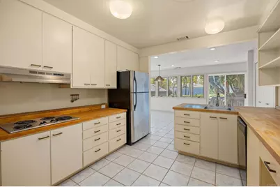 646 Wrelton Drive, La Jolla, CA 92037 - Photo 15