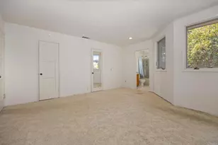 646 Wrelton Dr, La Jolla, CA 92037 - Photo 19
