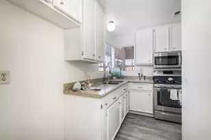 4545 Golden Ridge Dr, Oceanside, CA 92056 - Photo 15