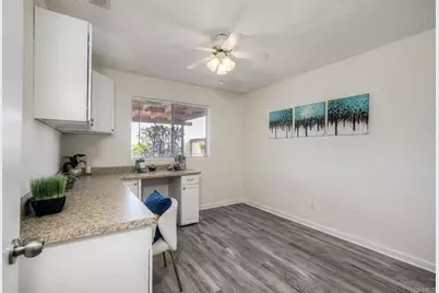 4545 Golden Ridge Dr, Oceanside, CA 92056 - Photo 15