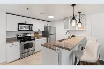 425 W Beech Street #403, San Diego, CA 92101 - Photo 13
