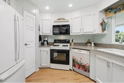 1930 W San Marcos Blvd #14, San Marcos, CA 92078 - Photo 13