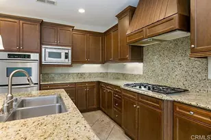 7069 Crystalline Dr, Carlsbad, CA 92011 - Photo 13