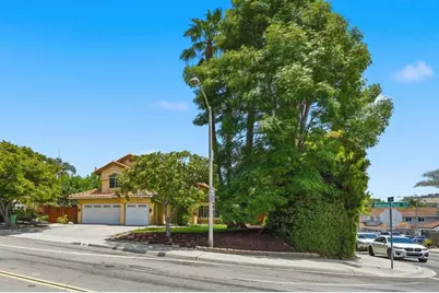 5217 Alamosa Park Drive, Oceanside, CA 92057 - Photo 3