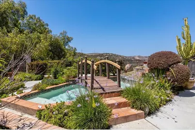 878 Rivertree Drive, Oceanside, CA 92058 - Photo 9