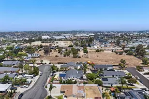 811 Earth Dr, Vista, CA 92083 - Photo 29