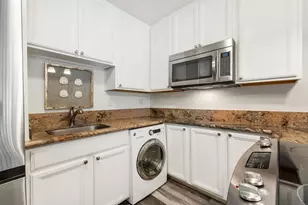 1645 Emerald, San Diego, CA 92109 - Photo 13