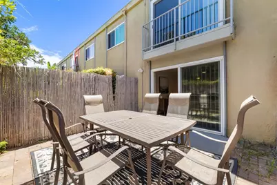 1645 Emerald #1D, San Diego, CA 92109 - Photo 7
