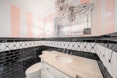 4155 Executive Drive #E111, La Jolla, CA 92037 - Photo 23