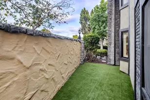 7351 Alicante Rd, Carlsbad, CA 92009 - Photo 27