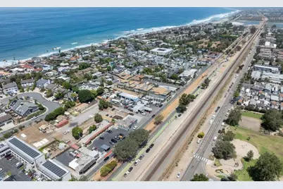 1524 N Coast Hwy 101, Encinitas, CA 92024 - Photo 31