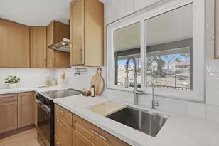 2058 Hawley Dr, Vista, CA 92084 - Photo 13