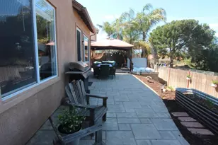 445 Poets Square, Fallbrook, CA 92028 - Photo 17