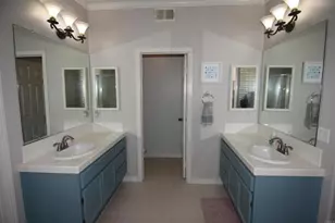 445 Poets Square, Fallbrook, CA 92028 - Photo 13
